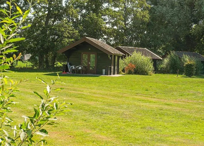 Trekkershut In De Natuur